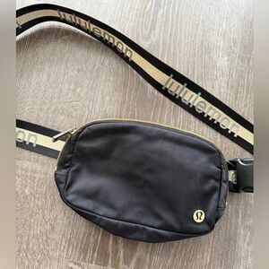 Lululemon belt bag